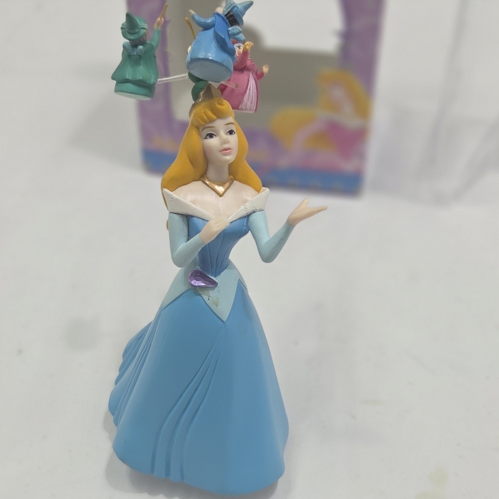 Disney Classics Sleeping Beauty Holiday Ornament‎ Aurora Fairies Enesco 519308